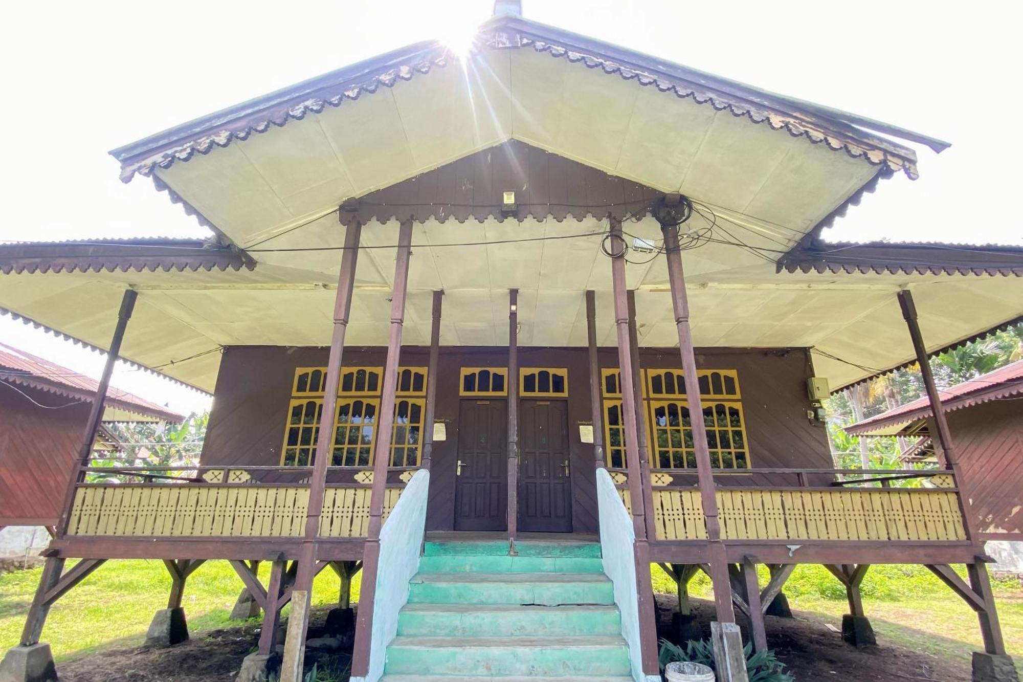 Hotel Pantai Panjang Bengkulu Redpartner 外观 照片