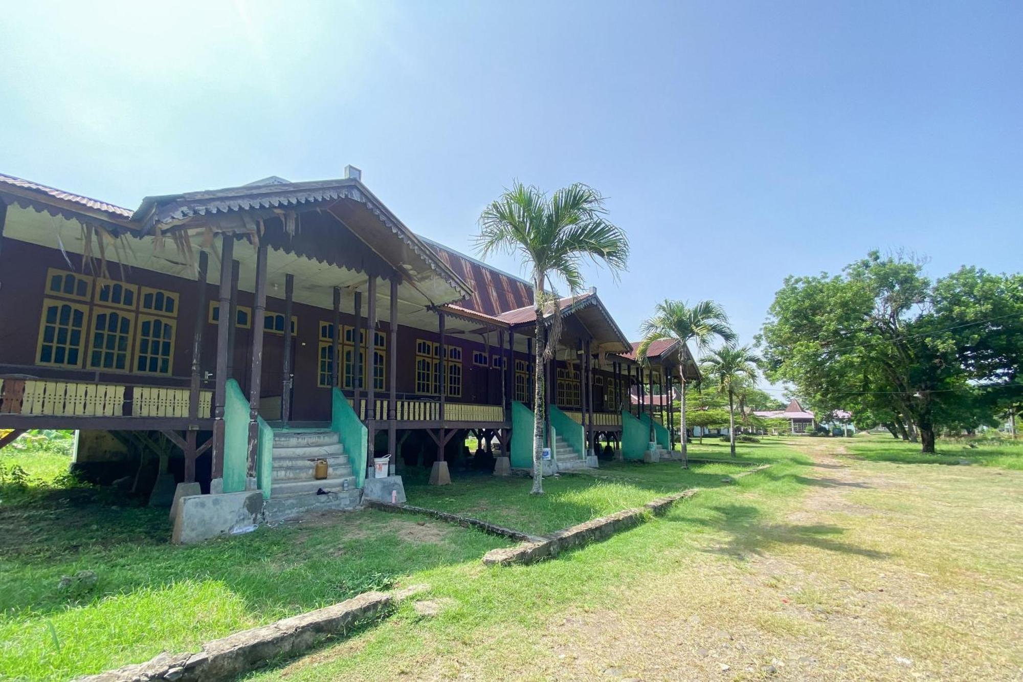 Hotel Pantai Panjang Bengkulu Redpartner 外观 照片