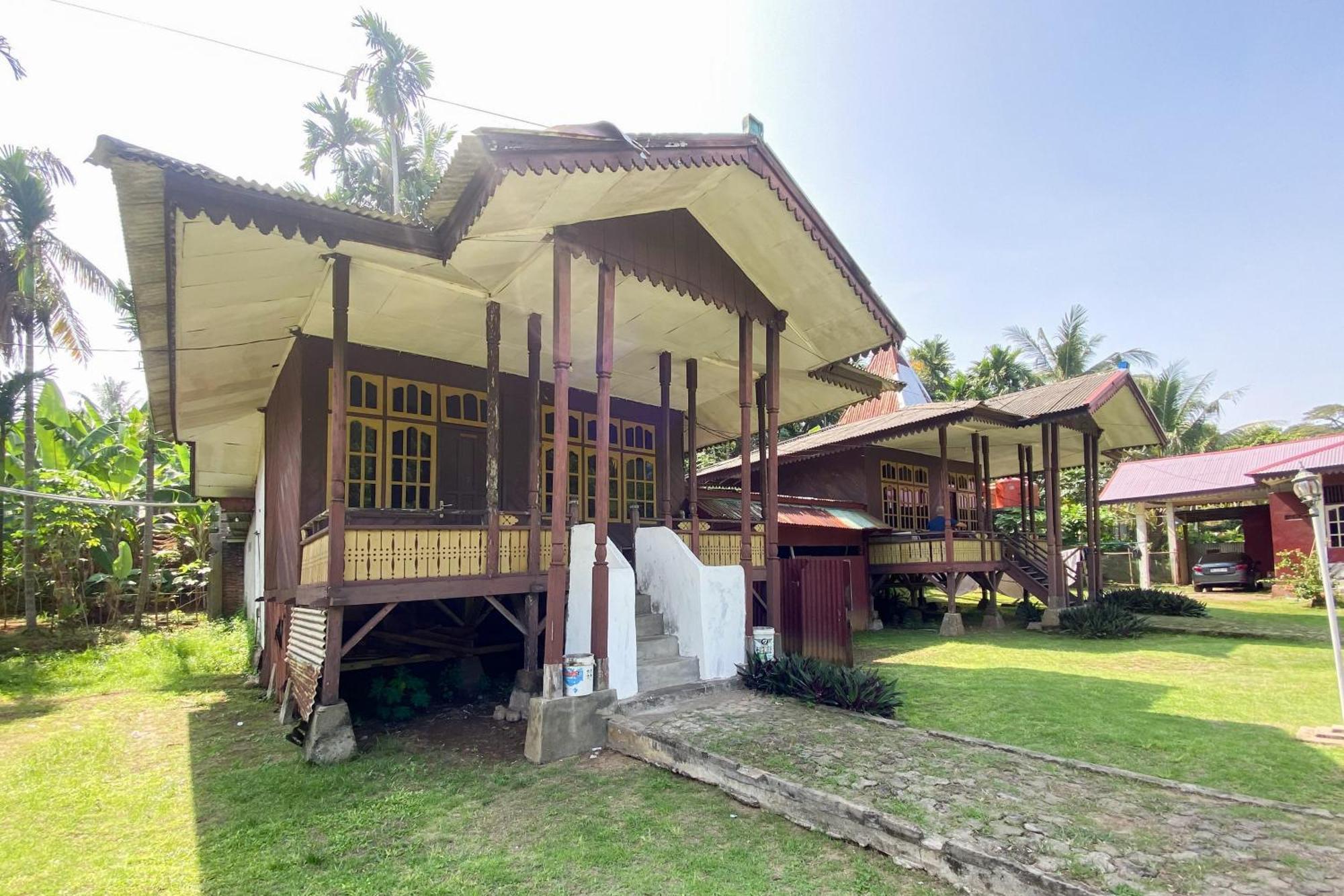 Hotel Pantai Panjang Bengkulu Redpartner 外观 照片